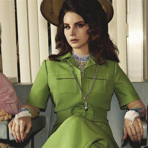 lana del rey green gucci